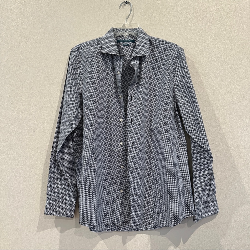 Men’s Perry Ellis Slim Fit Button Down Dress Shirt in White Navy Blue Print sz M